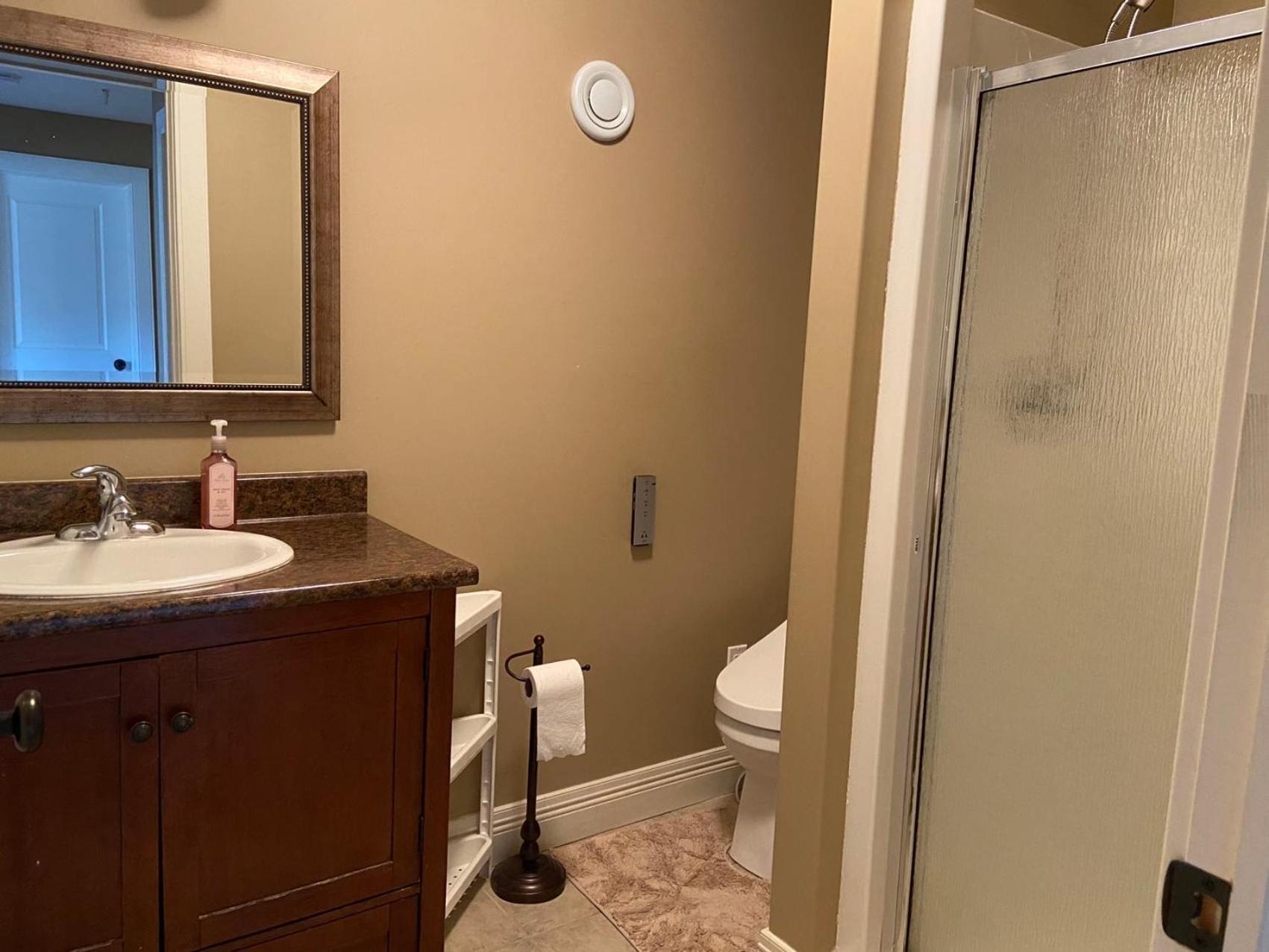 Cozy And Stylish Entire Suite In הליפקס מראה חיצוני תמונה